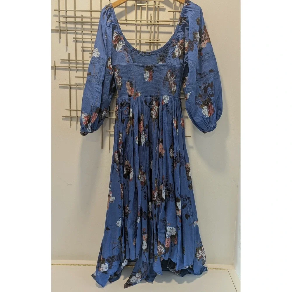 Free People Midi Dress Blue Floral Smocked Puff Sleeve Sz M OB2003304 Boho NWT